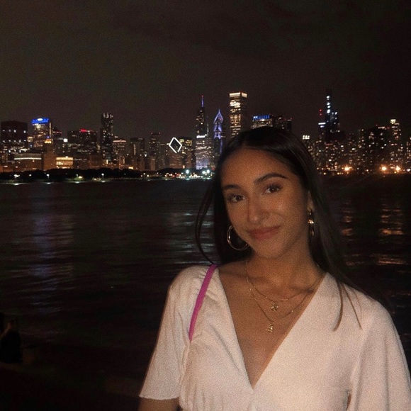 Meet your Posher, Rhea - Picture 1 of 1